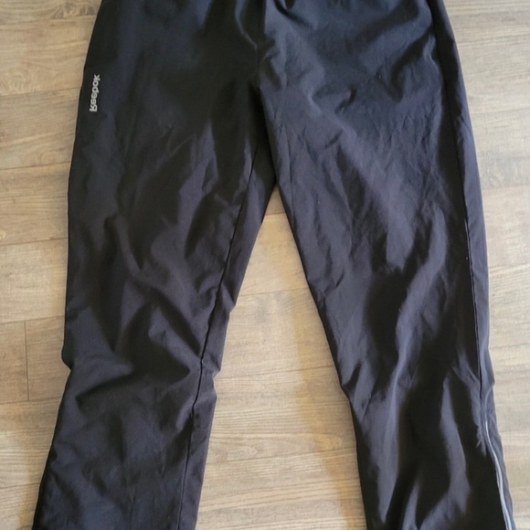 Reebok joggers - Picture 2 of 3